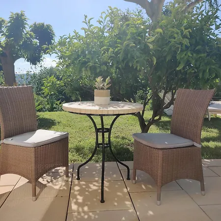 Les Collines De St Paul Bed & Breakfast Saint-Paul-de-Vence