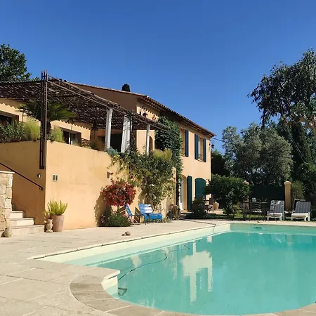 Les Collines De St Paul Bed & Breakfast